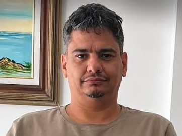 Homem investigado por ligação com o Comando Vermelho é preso em Vila Velha