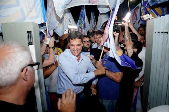 Ricardo Ferraço tem 44,2% dos votos válidos e lidera nova pesquisa no Espírito Santo