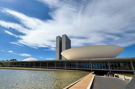 Renato Casagrande e Evair de Melo são eleitos senadores pelo Espírito Santo